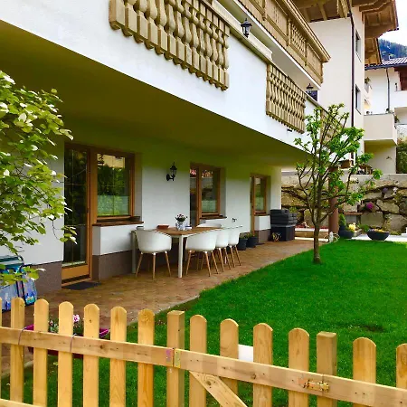Apart Kröll Apartman *